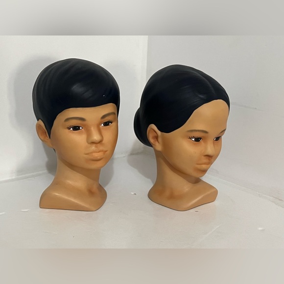 Vintage Pair of Polynesian Chalk-ware Busts - Picture 8 of 13